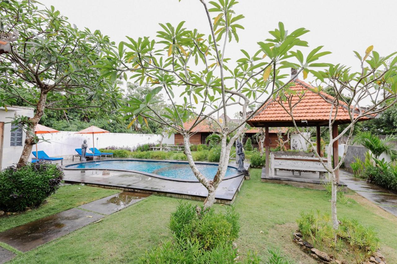 The Lavana Jhonny Kibung Villas Lembongan Exteriör bild